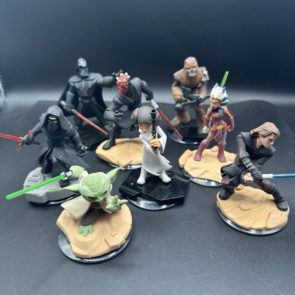 Disney Infinity 3.0 Star Wars FIgures Lot of 8 Yoda Darth Skywalker Chewbacca